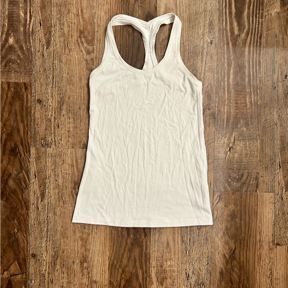 Lululemon tank - Picture 3 of 4